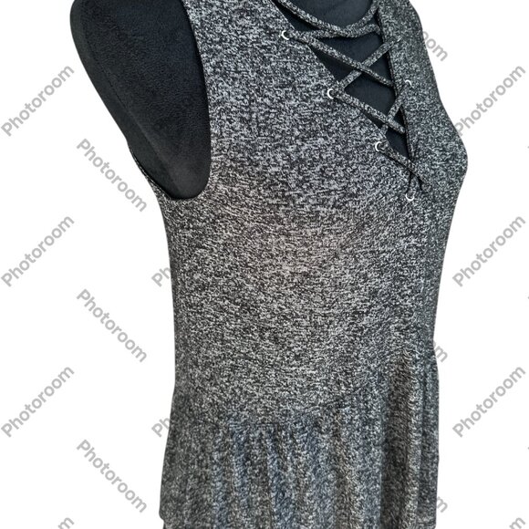 Express Medium Black Gray Criss Cross VNeck Peplum Tank - Picture 2 of 6